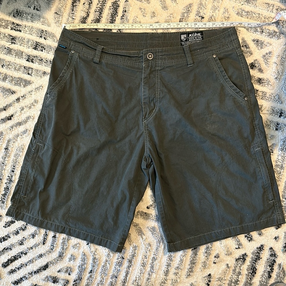 KUHL Hiking Shorts Sz 38 RN 108846 Born In The Mountains